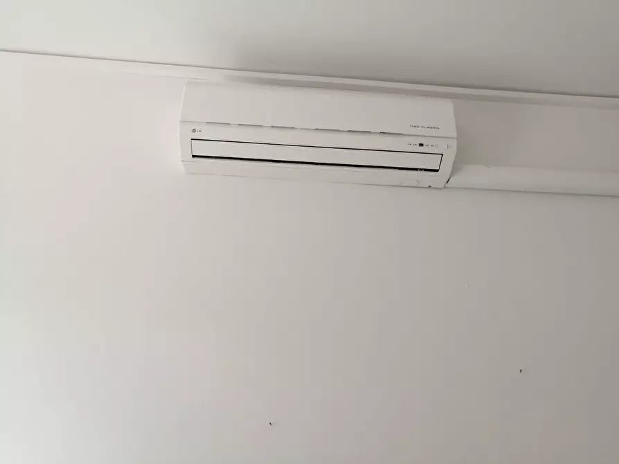 Immagine 5 di Attività commerciale in affitto  a Empoli