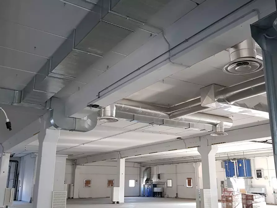 Immagine 1 di Laboratorio in affitto  a Empoli