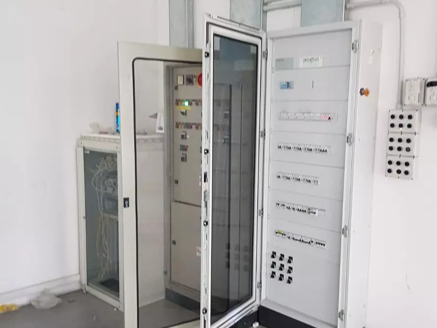 Immagine 8 di Laboratorio in affitto  a Empoli