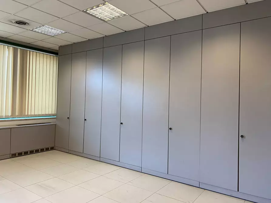 Immagine 3 di Ufficio in affitto  a Empoli