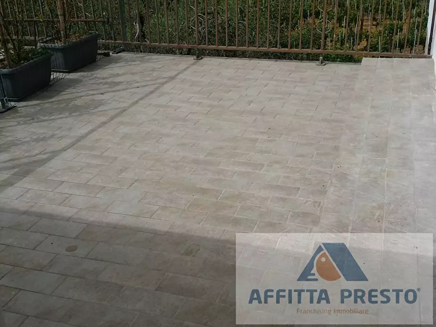 Immagine 13 di Appartamento in affitto  a Vinci