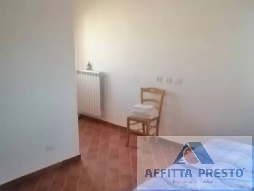 Immagine 11 di Camera in affitto  a San Miniato