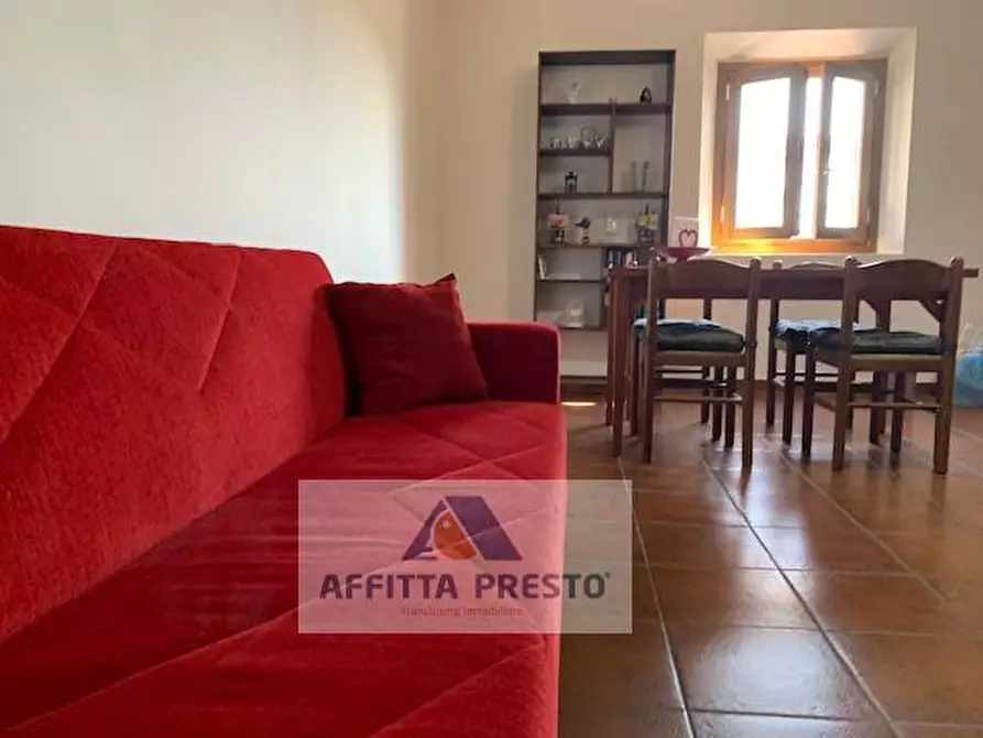 Immagine 15 di Camera in affitto  a Empoli