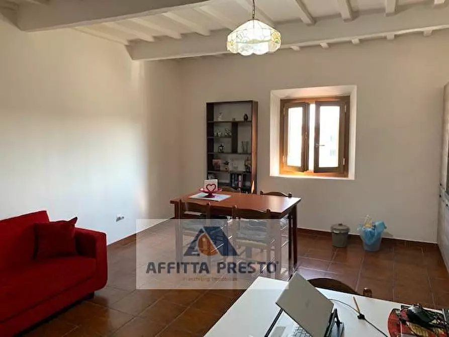 Immagine 18 di Camera in affitto  a Empoli
