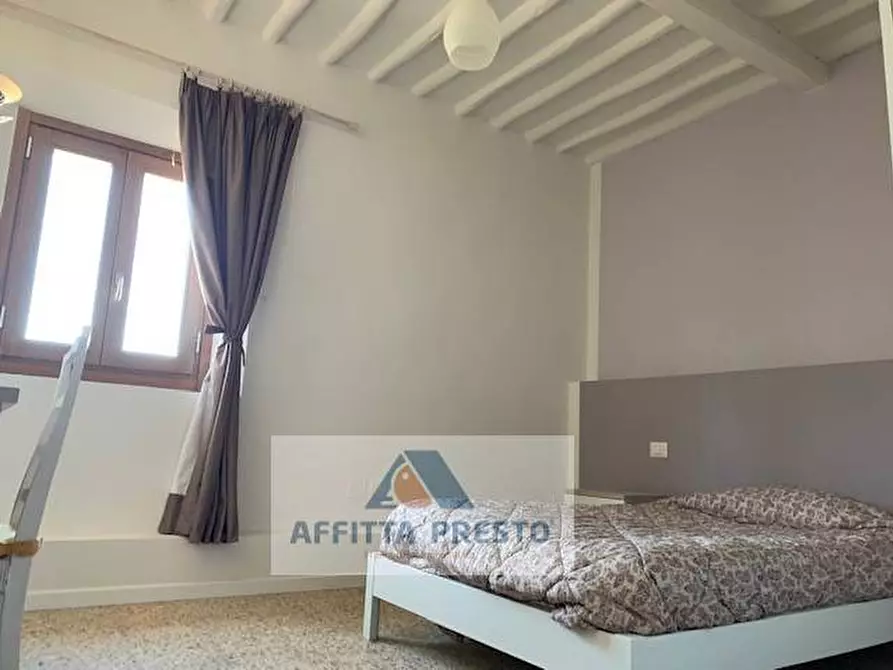 Immagine 7 di Camera in affitto  a Empoli