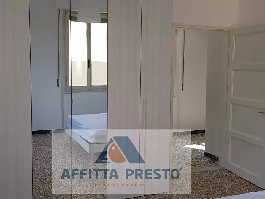 Immagine 5 di Camera in affitto  a Empoli