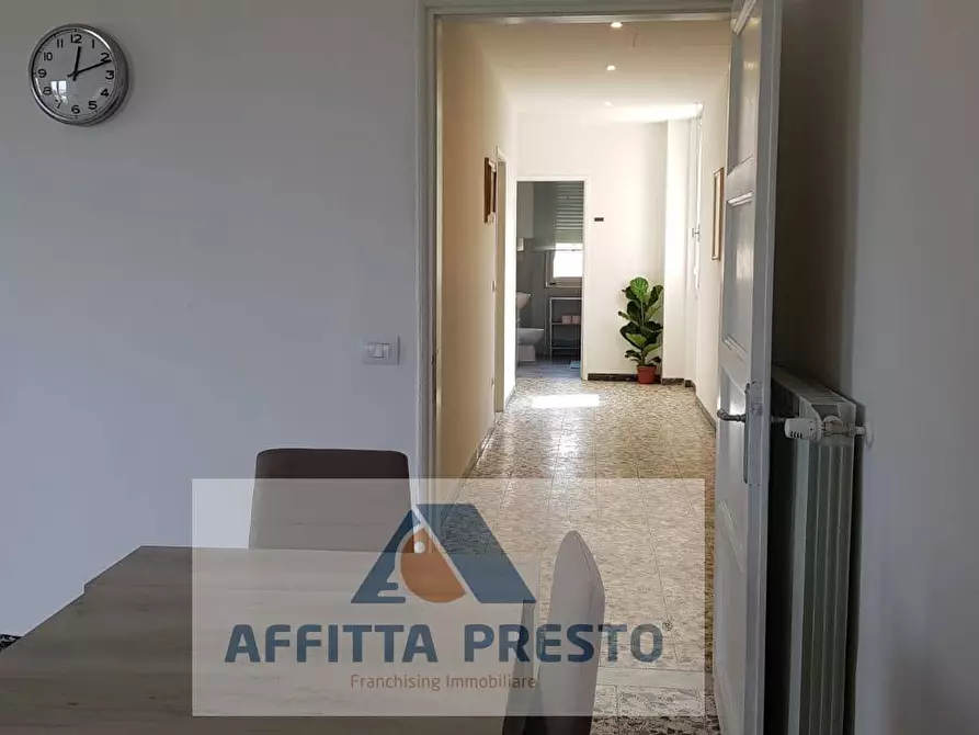Immagine 8 di Camera in affitto  a Empoli