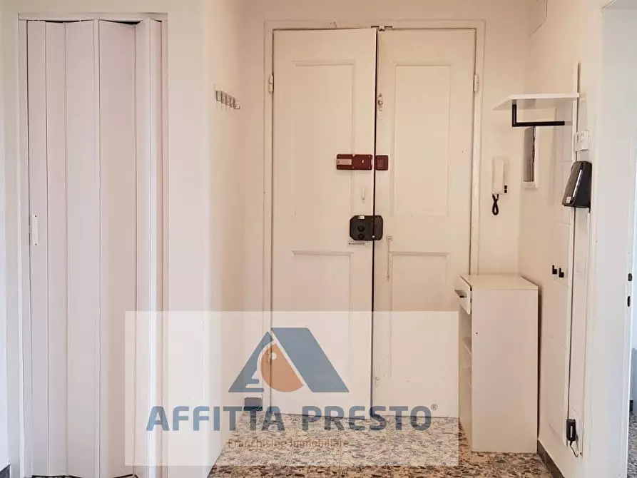 Immagine 12 di Camera in affitto  a Empoli