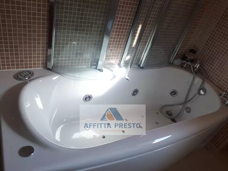 Immagine 9 di Appartamento in affitto  a Empoli