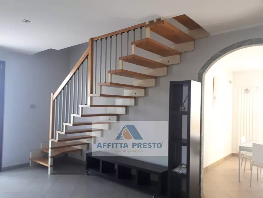 Immagine 13 di Appartamento in affitto  a Empoli