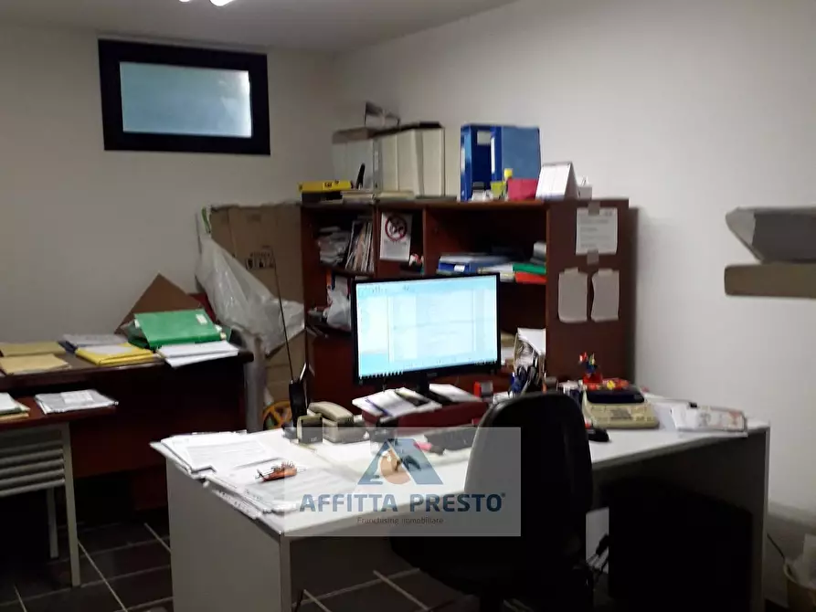 Immagine 4 di Ufficio in affitto  a Empoli