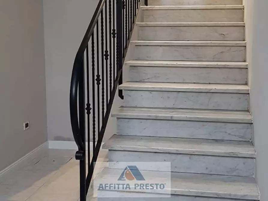 Immagine 21 di Casa semindipendente in affitto  a Empoli