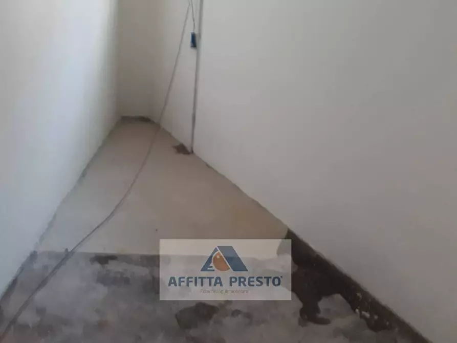 Immagine 5 di Attività commerciale in affitto  a Empoli