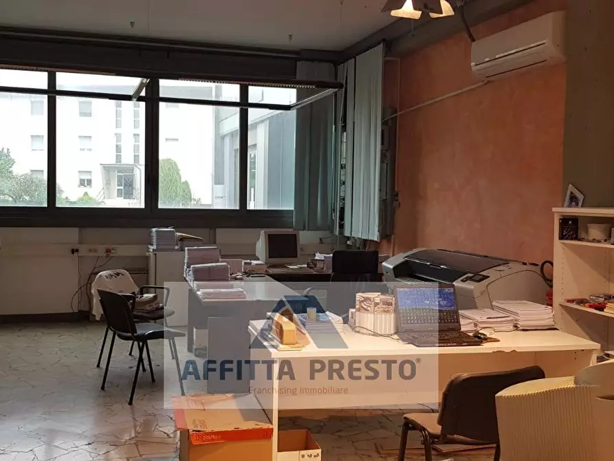 Immagine 3 di Laboratorio in affitto  a Vinci