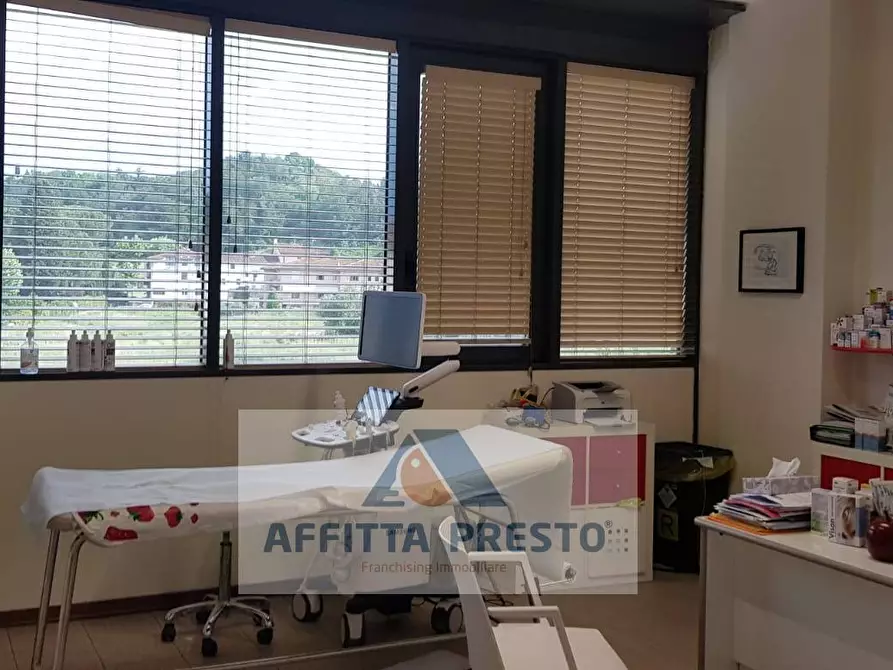Immagine 11 di Ufficio in affitto  a San Miniato