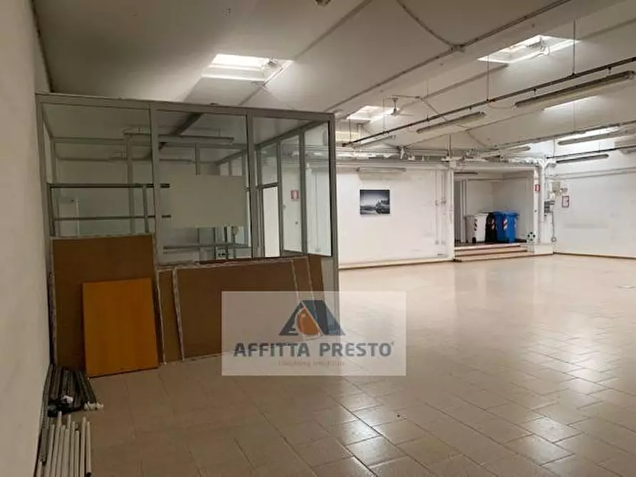 Immagine 5 di Laboratorio in affitto  a Empoli