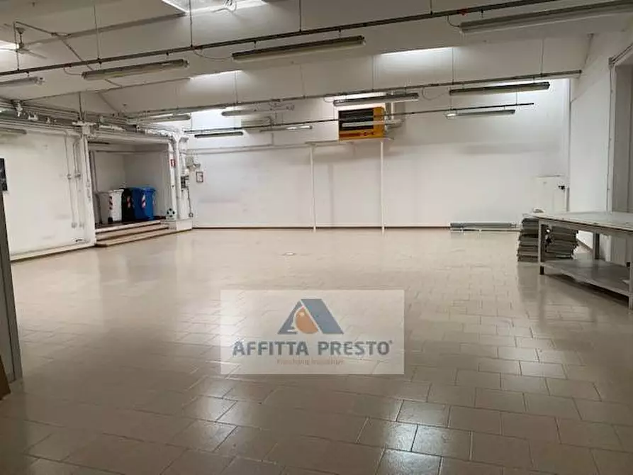 Immagine 6 di Laboratorio in affitto  a Empoli