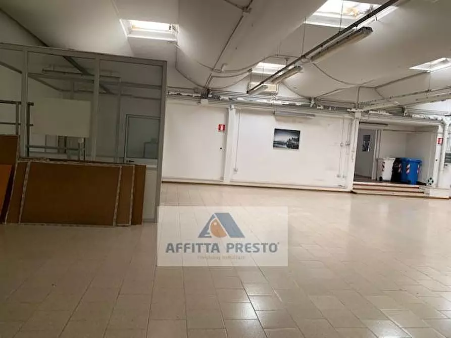Immagine 10 di Laboratorio in affitto  a Empoli