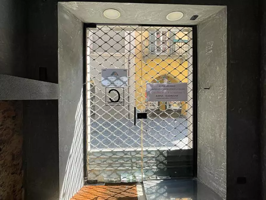 Immagine 4 di Negozio in affitto  in VIA TORINO 48 a Chivasso