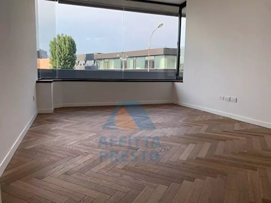 Immagine 4 di Ufficio in affitto  a Vinci