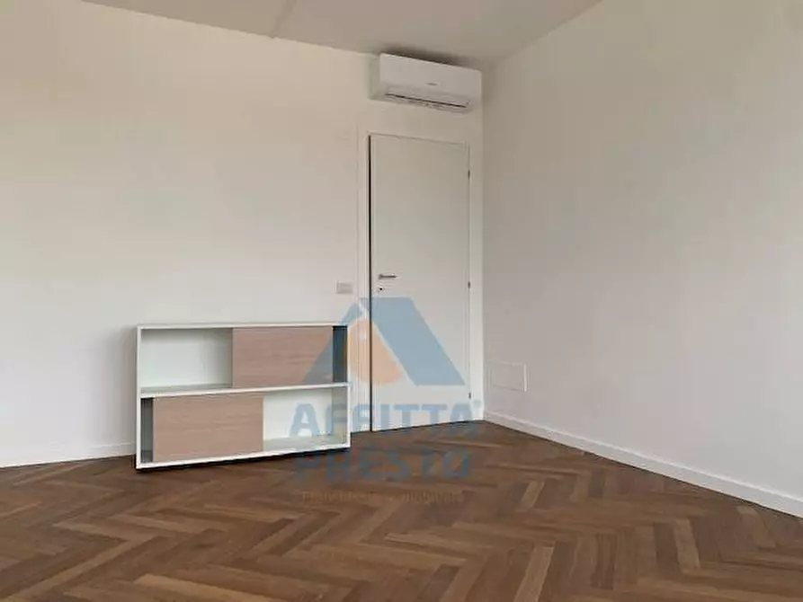 Immagine 6 di Ufficio in affitto  a Vinci