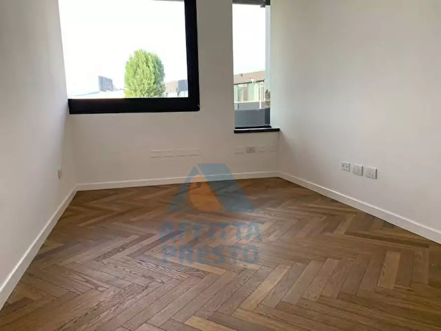 Immagine 7 di Ufficio in affitto  a Vinci