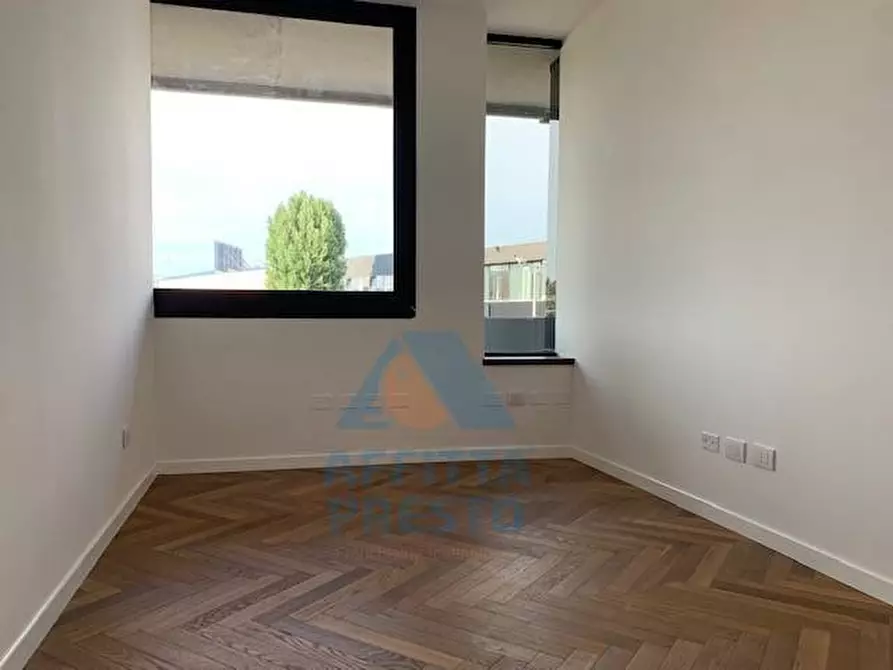 Immagine 8 di Ufficio in affitto  a Vinci