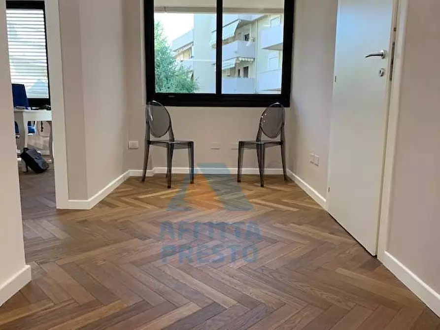 Immagine 18 di Ufficio in affitto  a Vinci