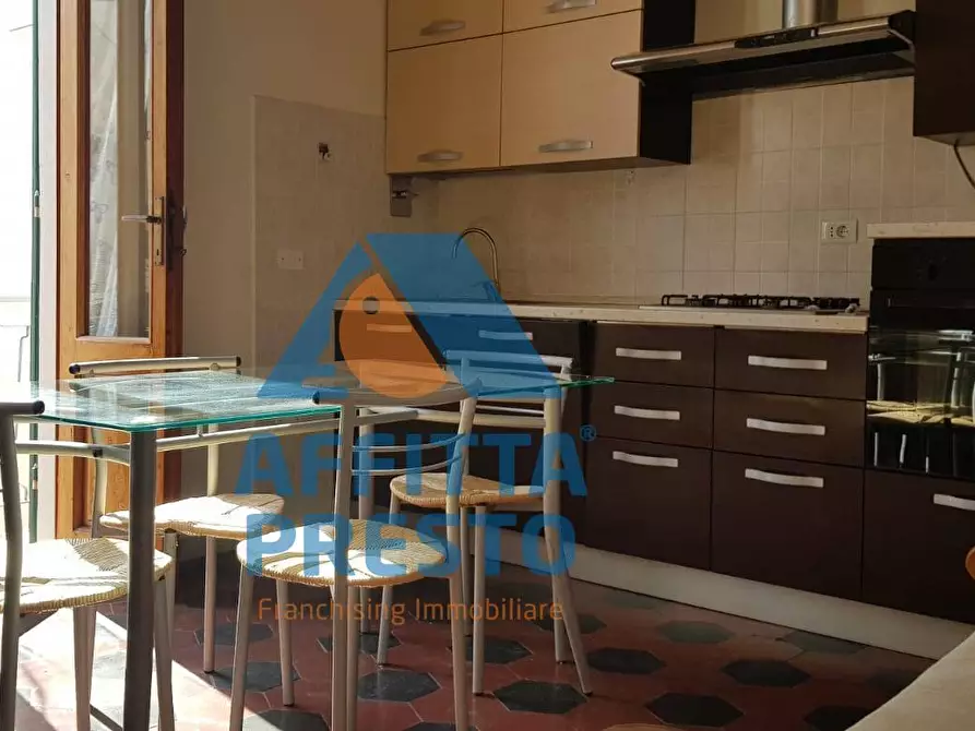 Immagine 1 di Appartamento in affitto  a Capraia E Limite