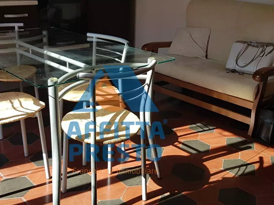 Immagine 7 di Appartamento in affitto  a Capraia E Limite