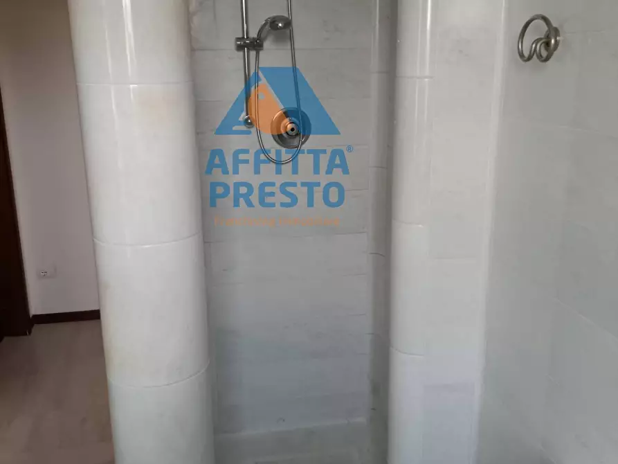 Immagine 11 di Appartamento in affitto  a Empoli