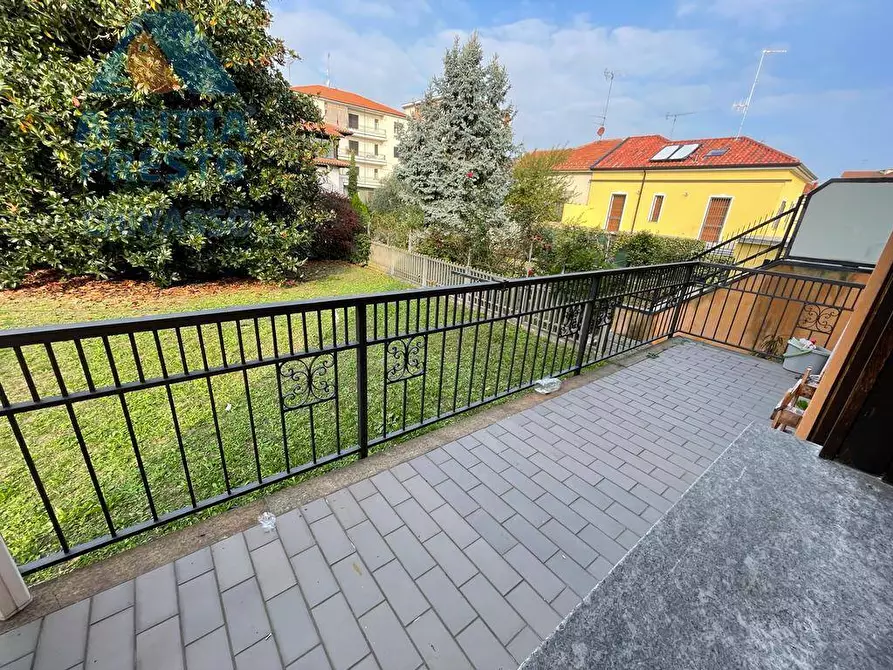 Immagine 2 di Appartamento in affitto  in ZONA VIALI 1 a Chivasso