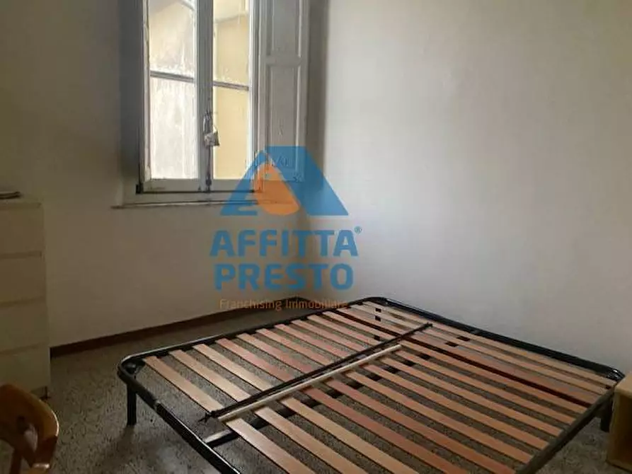 Immagine 7 di Camera in affitto  a Empoli