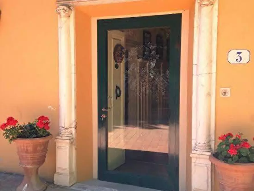 Immagine 6 di Villetta a schiera in affitto  a Firenze