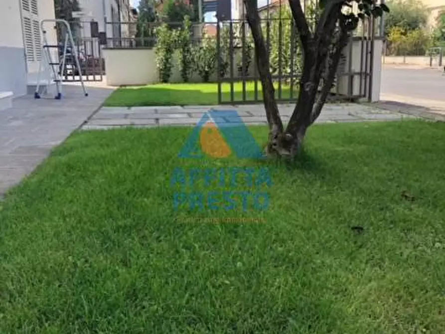 Immagine 21 di Appartamento in affitto  a Empoli