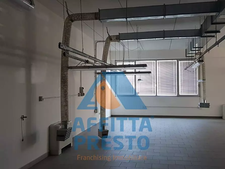 Immagine 2 di Laboratorio in affitto  a Montelupo Fiorentino
