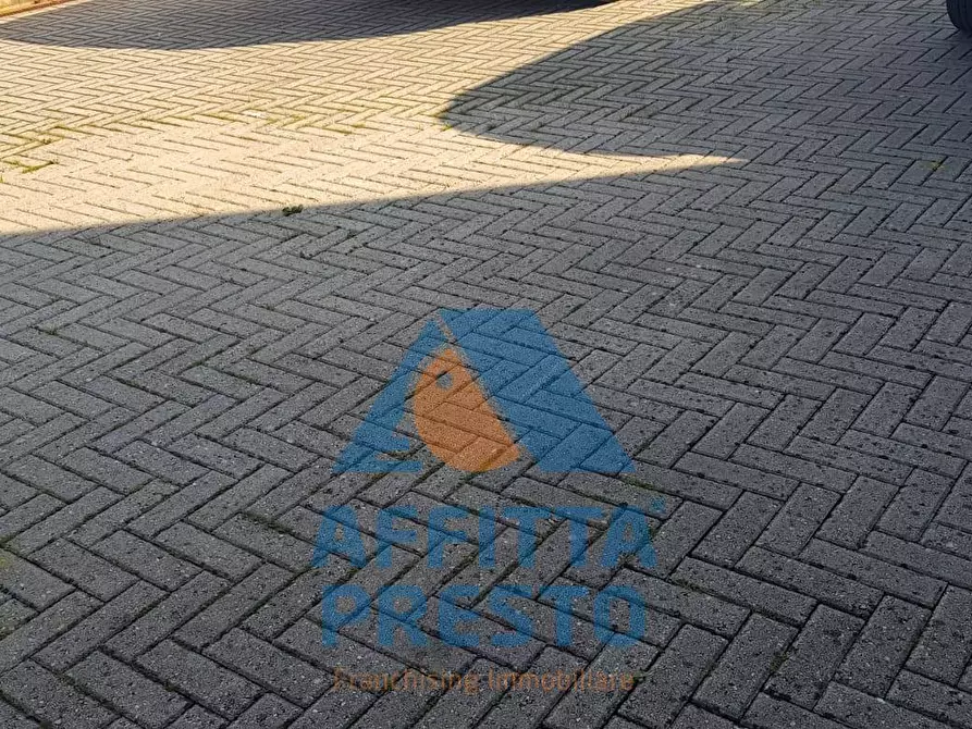 Immagine 8 di Laboratorio in affitto  a Montelupo Fiorentino