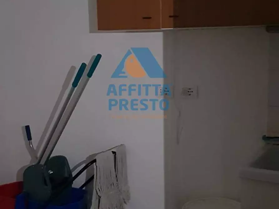 Immagine 11 di Laboratorio in affitto  a Montelupo Fiorentino