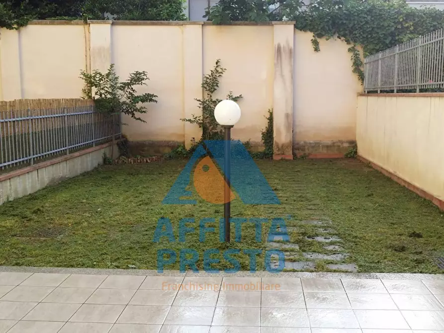 Immagine 11 di Appartamento in affitto  a Empoli