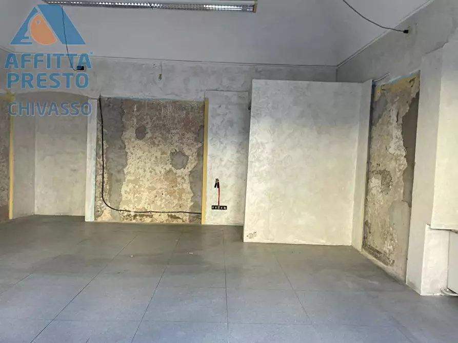 Immagine 3 di Negozio in affitto  in Via Torino a Chivasso