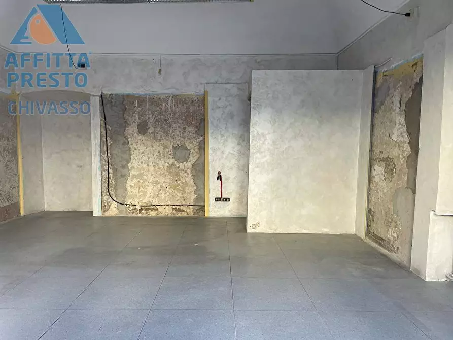 Immagine 5 di Negozio in affitto  in Via Torino a Chivasso