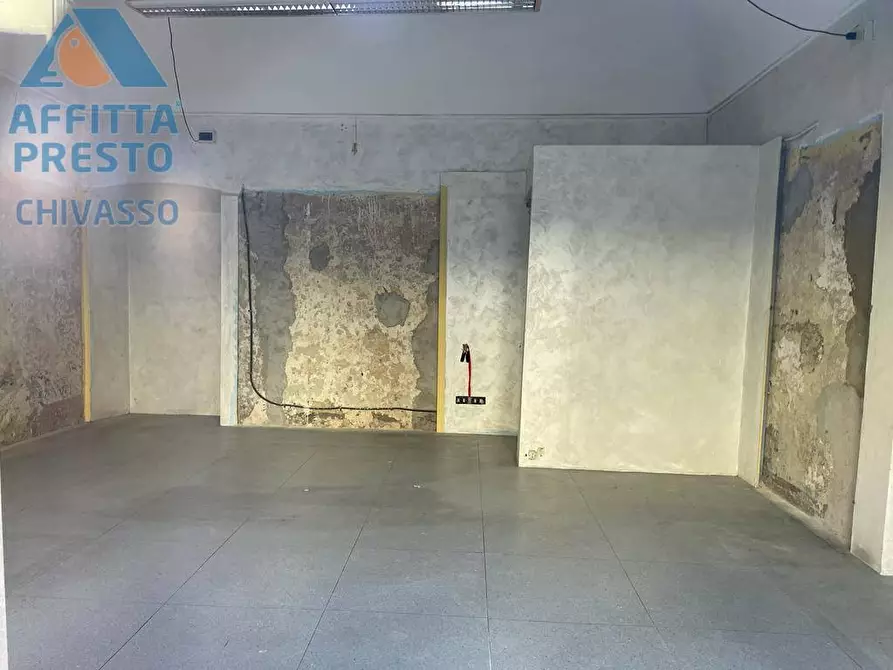 Immagine 6 di Negozio in affitto  in Via Torino a Chivasso