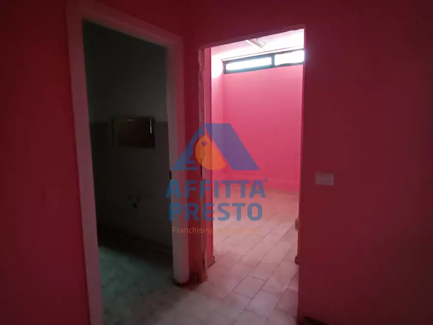 Immagine 6 di Attività commerciale in affitto  a Vinci