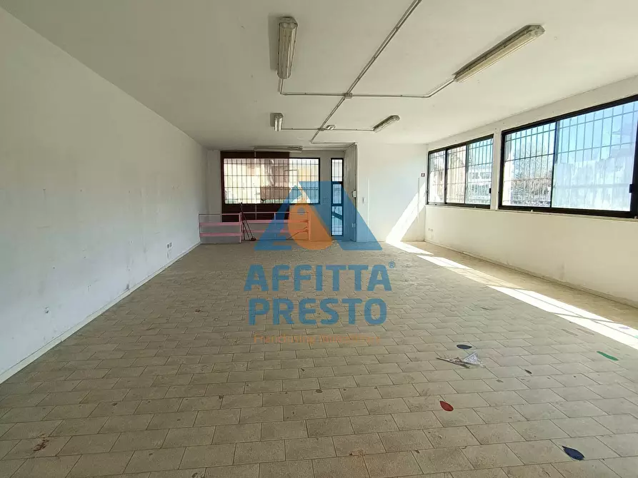 Immagine 2 di Attività commerciale in affitto  a Vinci