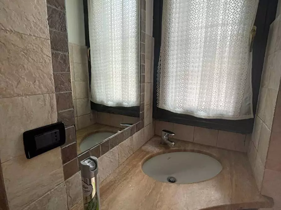 Immagine 16 di Appartamento in affitto  in Via Cairoli 12 a Chivasso