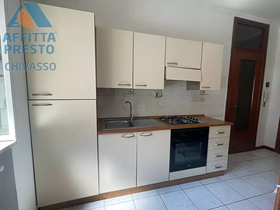 Immagine 15 di Appartamento in affitto  in Via Pascoli 1 a Chivasso