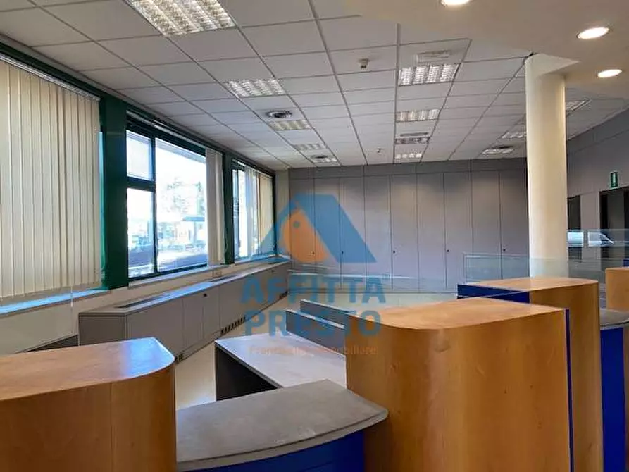 Immagine 14 di Ufficio in affitto  a Empoli