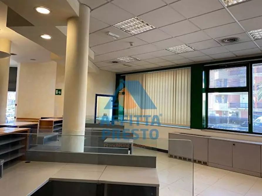 Immagine 16 di Ufficio in affitto  a Empoli