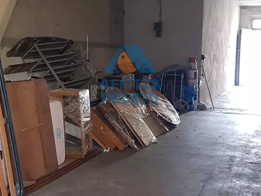 Immagine 3 di Magazzino in vendita  a Empoli