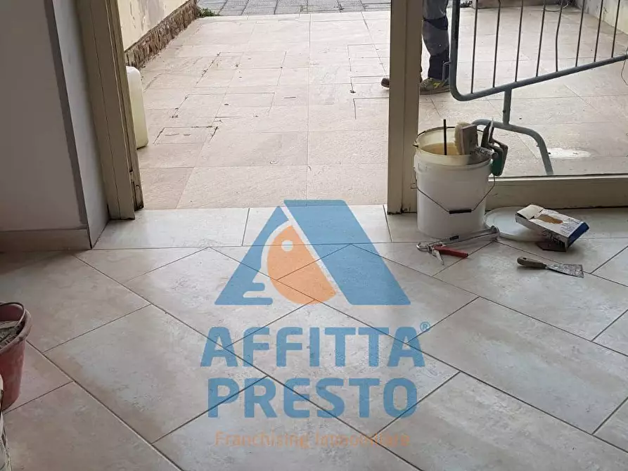 Immagine 2 di Attività commerciale in affitto  a Vinci
